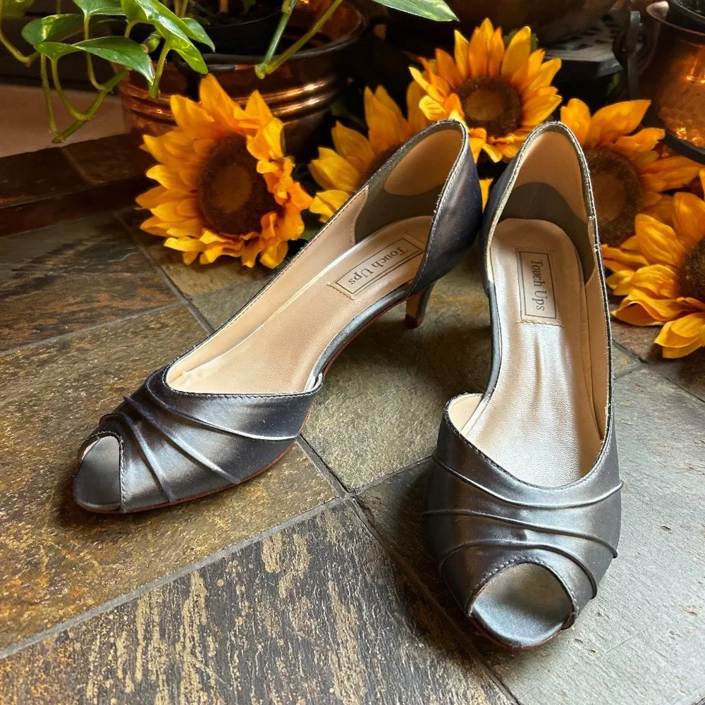 “Abby” Satin d’Orsay Bridal Pump w/kitten heel (size 9.5)